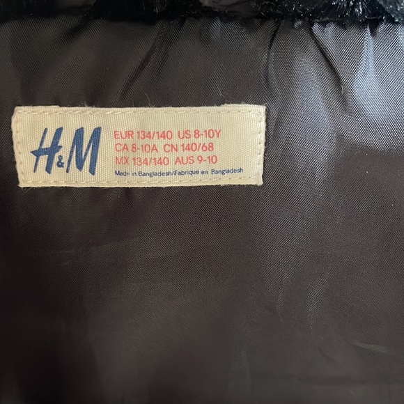 H&M Youth Zippered Vest size 8-10years black with faint dots - Picture 5 of 8